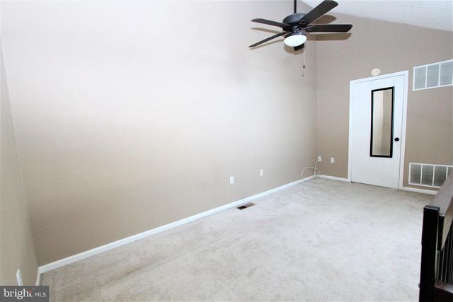 604 RAVENS CREST DR, Plainsboro, NJ 08536