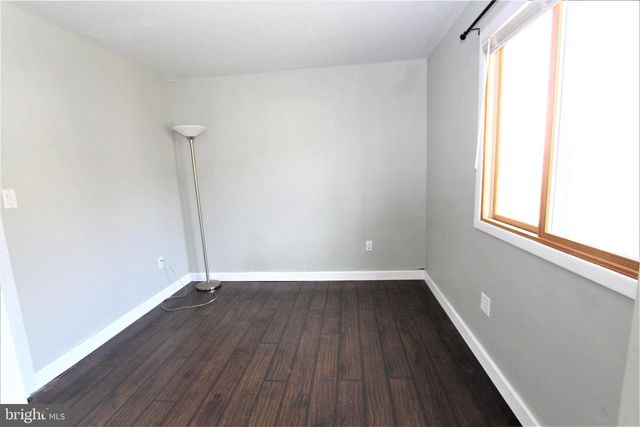 604 RAVENS CREST DR, Plainsboro, NJ 08536