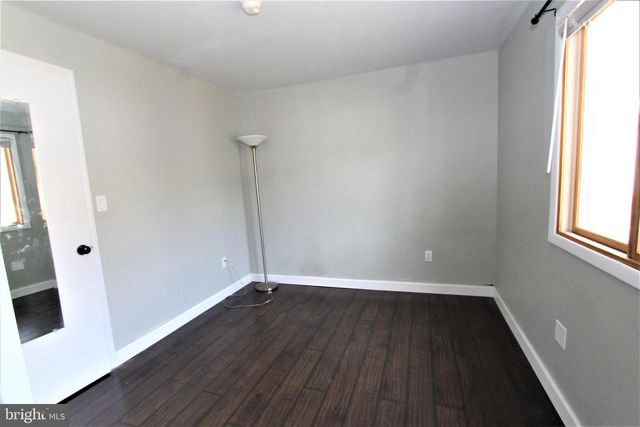 604 RAVENS CREST DR, Plainsboro, NJ 08536