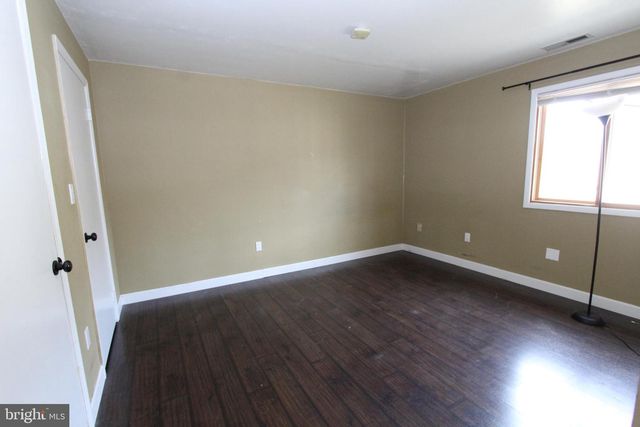 604 RAVENS CREST DR, Plainsboro, NJ 08536