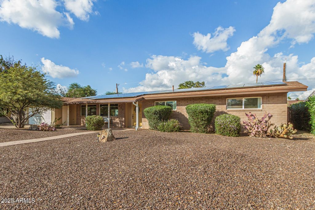 220 W SEMINOLE Drive, Phoenix, AZ 85023