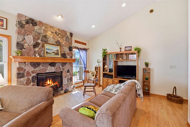 5550 Cozy Point Drive, Newaygo, MI 49337