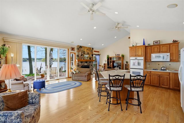 5550 Cozy Point Drive, Newaygo, MI 49337