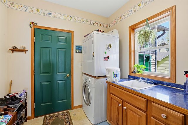 5550 Cozy Point Drive, Newaygo, MI 49337