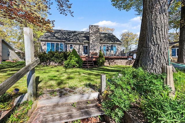5550 Cozy Point Drive, Newaygo, MI 49337