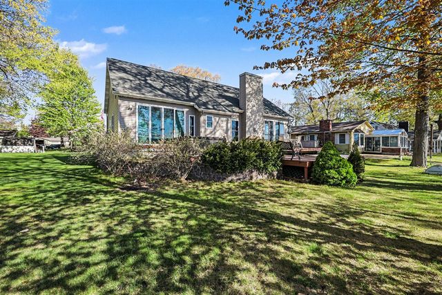 5550 Cozy Point Drive, Newaygo, MI 49337