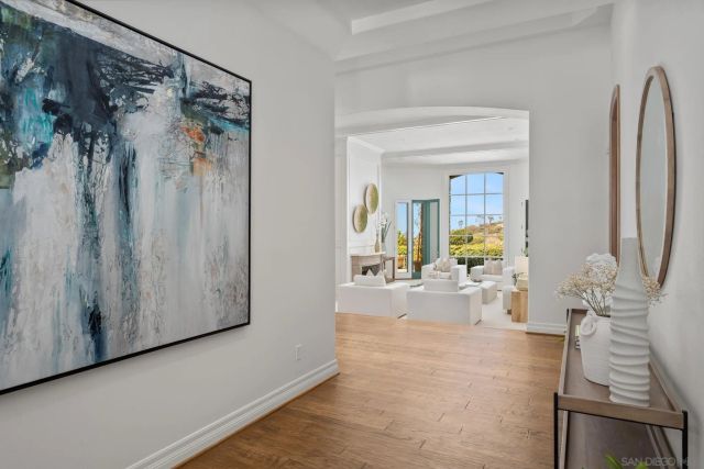 6388 La Jolla Scenic Dr South, La Jolla, CA 92037