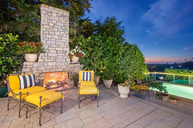 6388 La Jolla Scenic Dr South, La Jolla, CA 92037