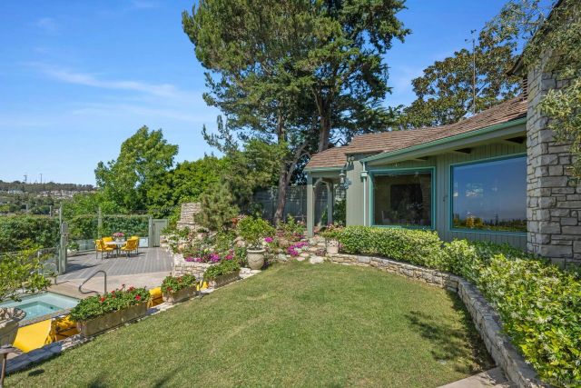 6388 La Jolla Scenic Dr South, La Jolla, CA 92037