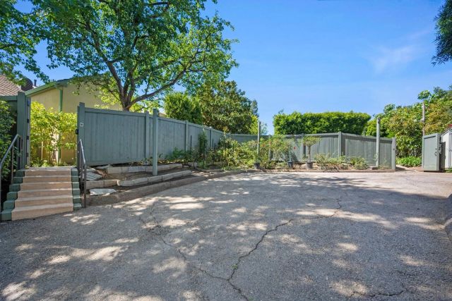 6388 La Jolla Scenic Dr South, La Jolla, CA 92037