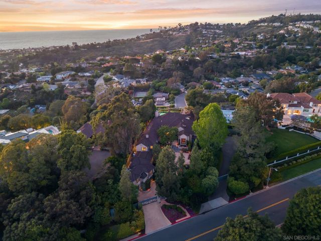 6388 La Jolla Scenic Dr South, La Jolla, CA 92037