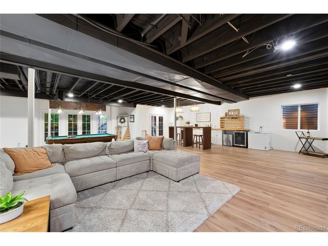 2866 Eagle Cir, Erie, CO 80516