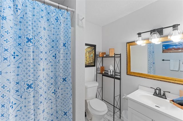 914 N 8TH STREET N, St Petersburg, FL 33701