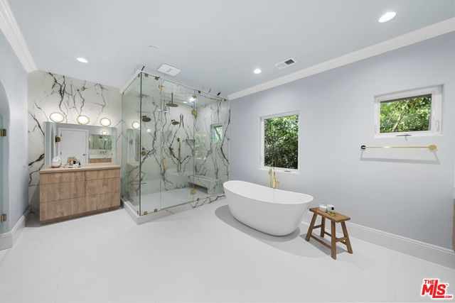 12917 Galewood Street, Studio City, CA 91604