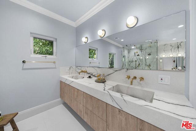 12917 Galewood Street, Studio City, CA 91604