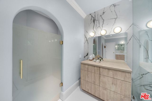 12917 Galewood Street, Studio City, CA 91604