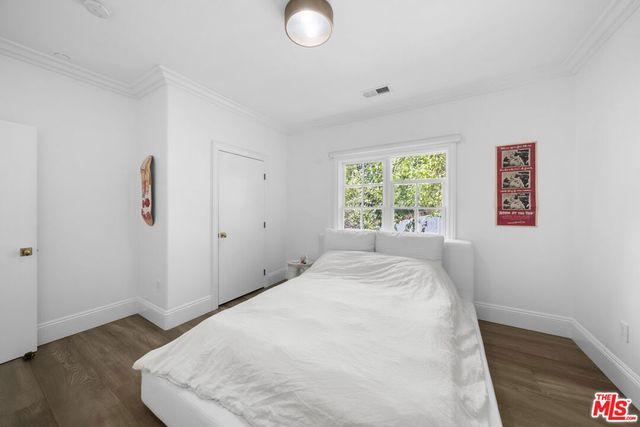 12917 Galewood Street, Studio City, CA 91604