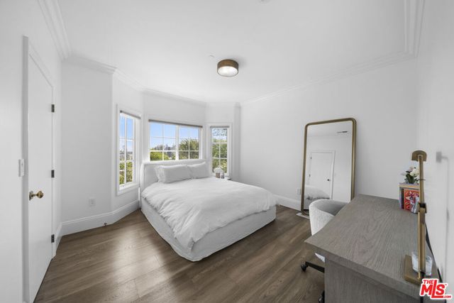 12917 Galewood Street, Studio City, CA 91604