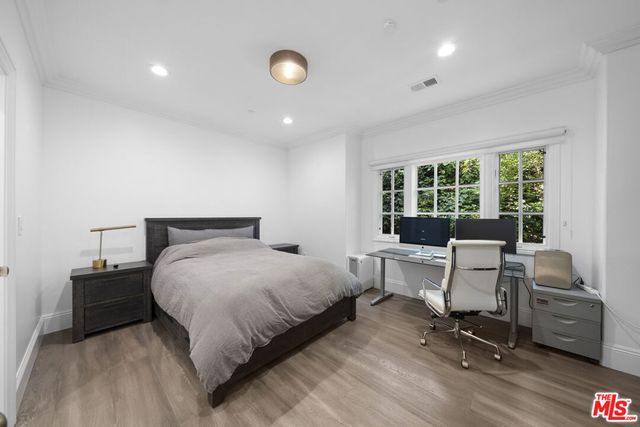 12917 Galewood Street, Studio City, CA 91604