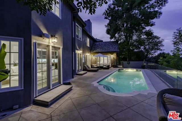 12917 Galewood Street, Studio City, CA 91604