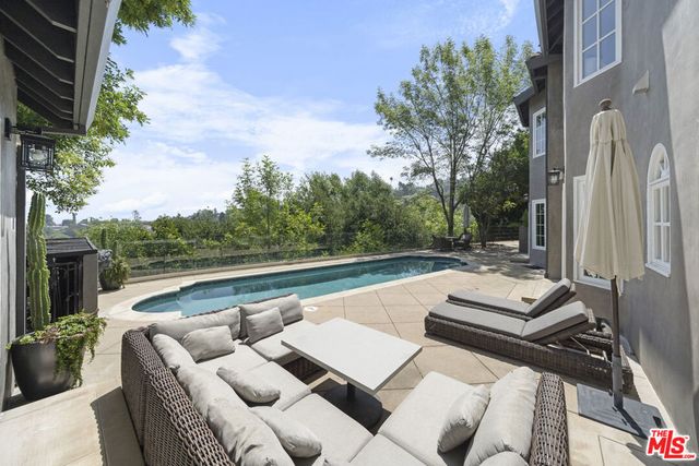 12917 Galewood Street, Studio City, CA 91604