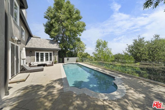 12917 Galewood Street, Studio City, CA 91604