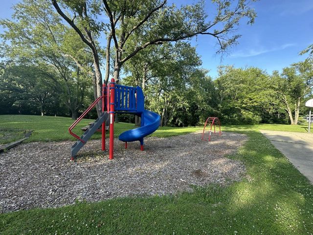 N2483 Crispus Attucks DRIVE, Burlington, WI 53105