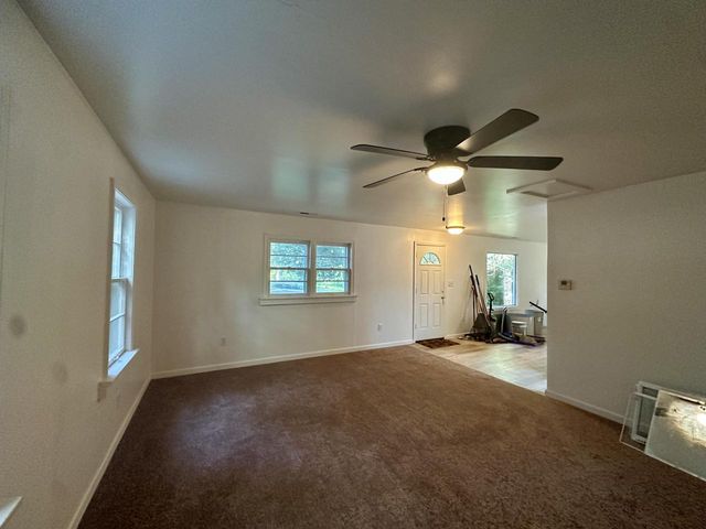 N2483 Crispus Attucks DRIVE, Burlington, WI 53105