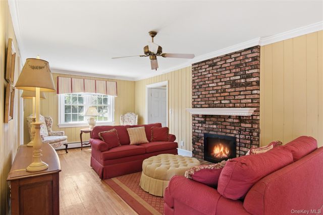 44 Magnolia Street, Westbury, NY 11590