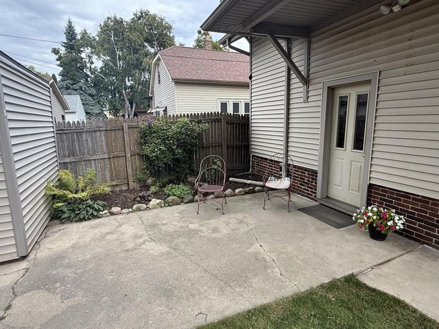1522 S 17th STREET, Sheboygan, WI 53081