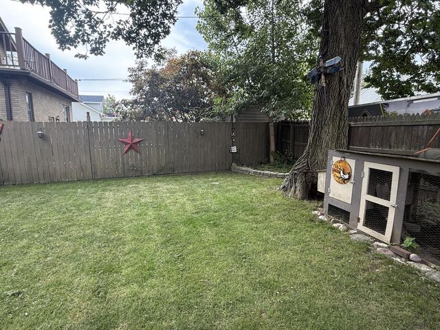 1522 S 17th STREET, Sheboygan, WI 53081