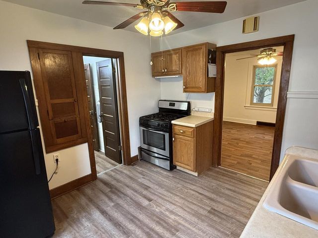 1522 S 17th STREET, Sheboygan, WI 53081