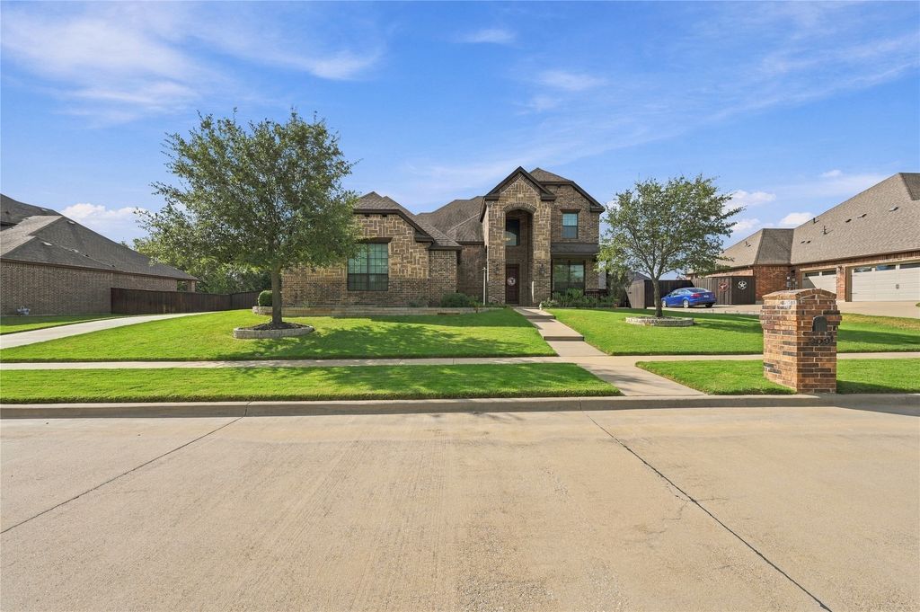 309 Covington Lane, Ovilla, TX 75154 — exterior