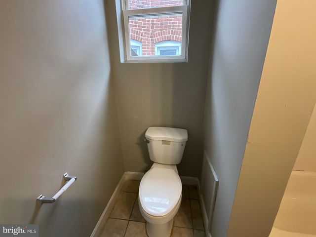 416 N HILTON ST N, Baltimore, MD 21229