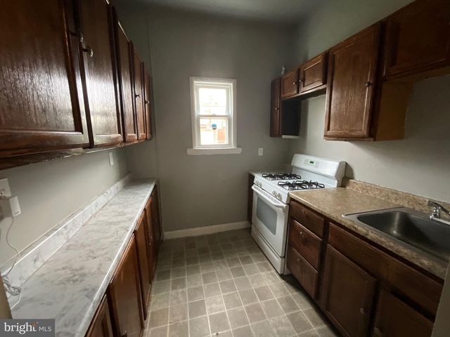 416 N HILTON ST N, Baltimore, MD 21229