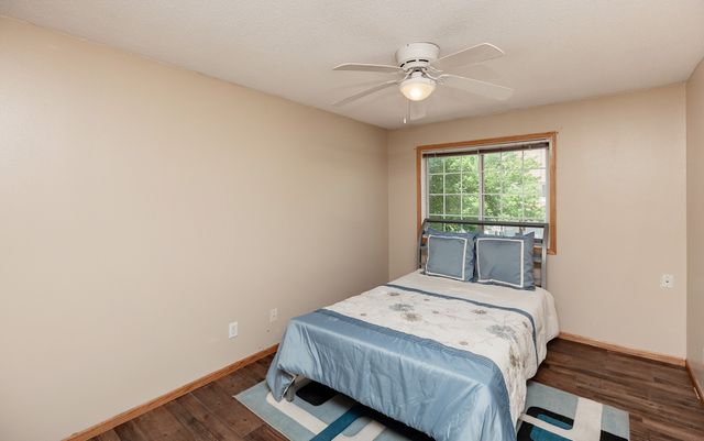 3701 Brook Ridge Court 706, Des Moines, IA 50317