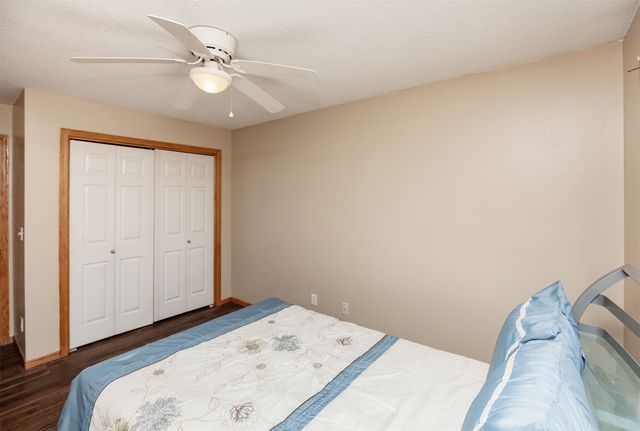 3701 Brook Ridge Court 706, Des Moines, IA 50317