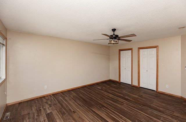3701 Brook Ridge Court 706, Des Moines, IA 50317