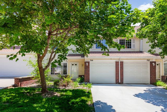 3701 Brook Ridge Court 706, Des Moines, IA 50317