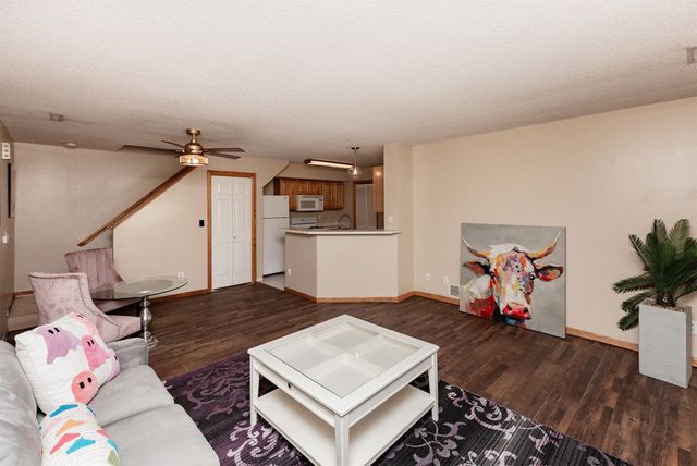 3701 Brook Ridge Court 706, Des Moines, IA 50317