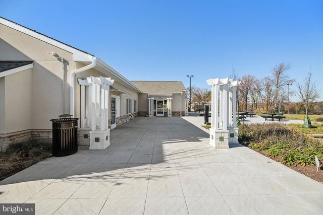 8202 CANNING TER, Greenbelt, MD 20770