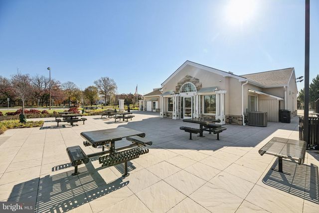 8202 CANNING TER, Greenbelt, MD 20770