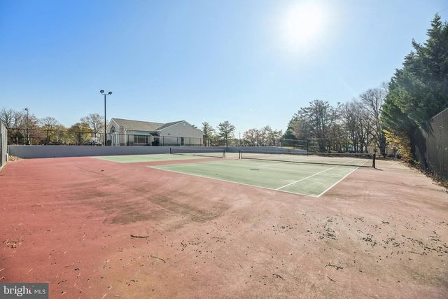 8202 CANNING TER, Greenbelt, MD 20770