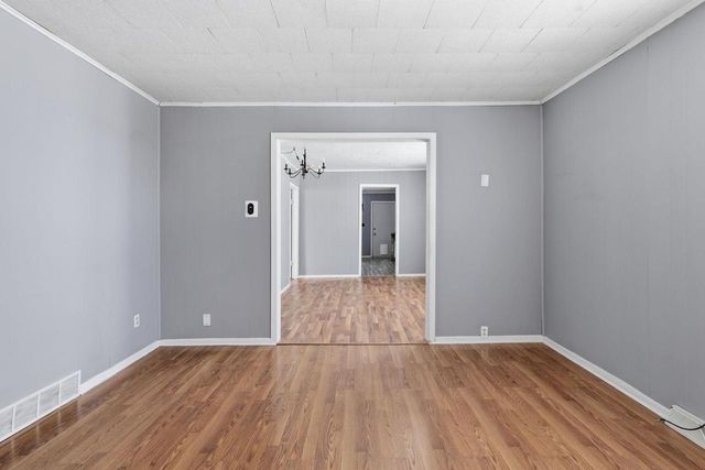 513 SCHOOL AVENUE, Oshkosh, WI 54901