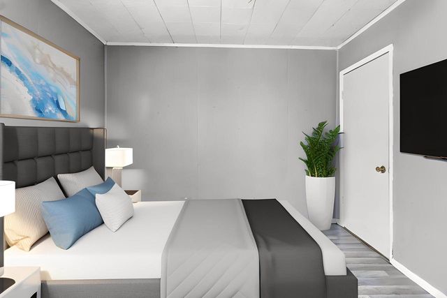 513 SCHOOL AVENUE, Oshkosh, WI 54901