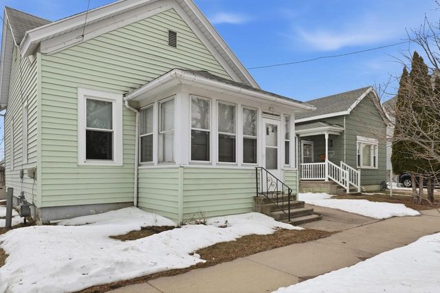 513 SCHOOL AVENUE, Oshkosh, WI 54901