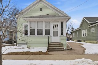 513 SCHOOL AVENUE, Oshkosh, WI 54901
