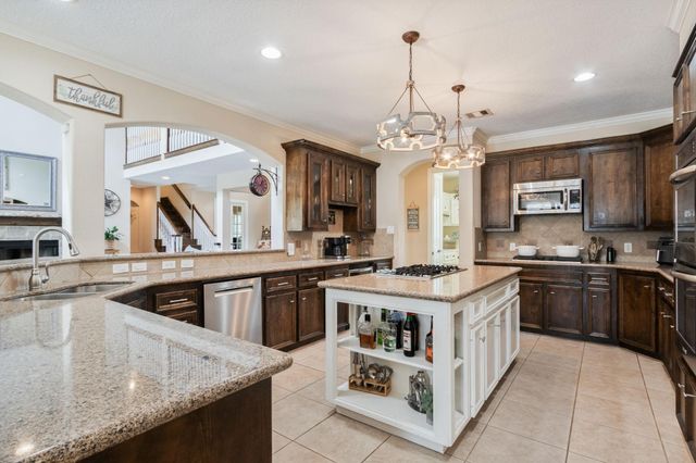 26231 Crown Ranch Boulevard, Montgomery, TX 77316