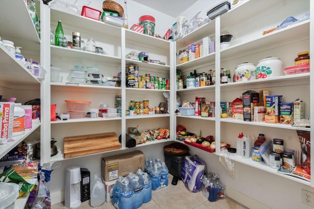 26231 Crown Ranch Boulevard, Montgomery, TX 77316