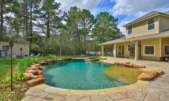 26231 Crown Ranch Boulevard, Montgomery, TX 77316